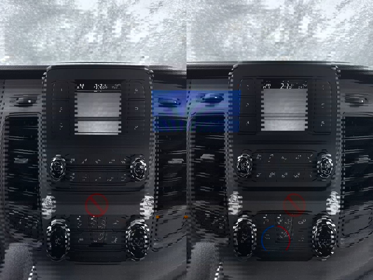 Used 2020 Ford Transit 150 XLT image 6