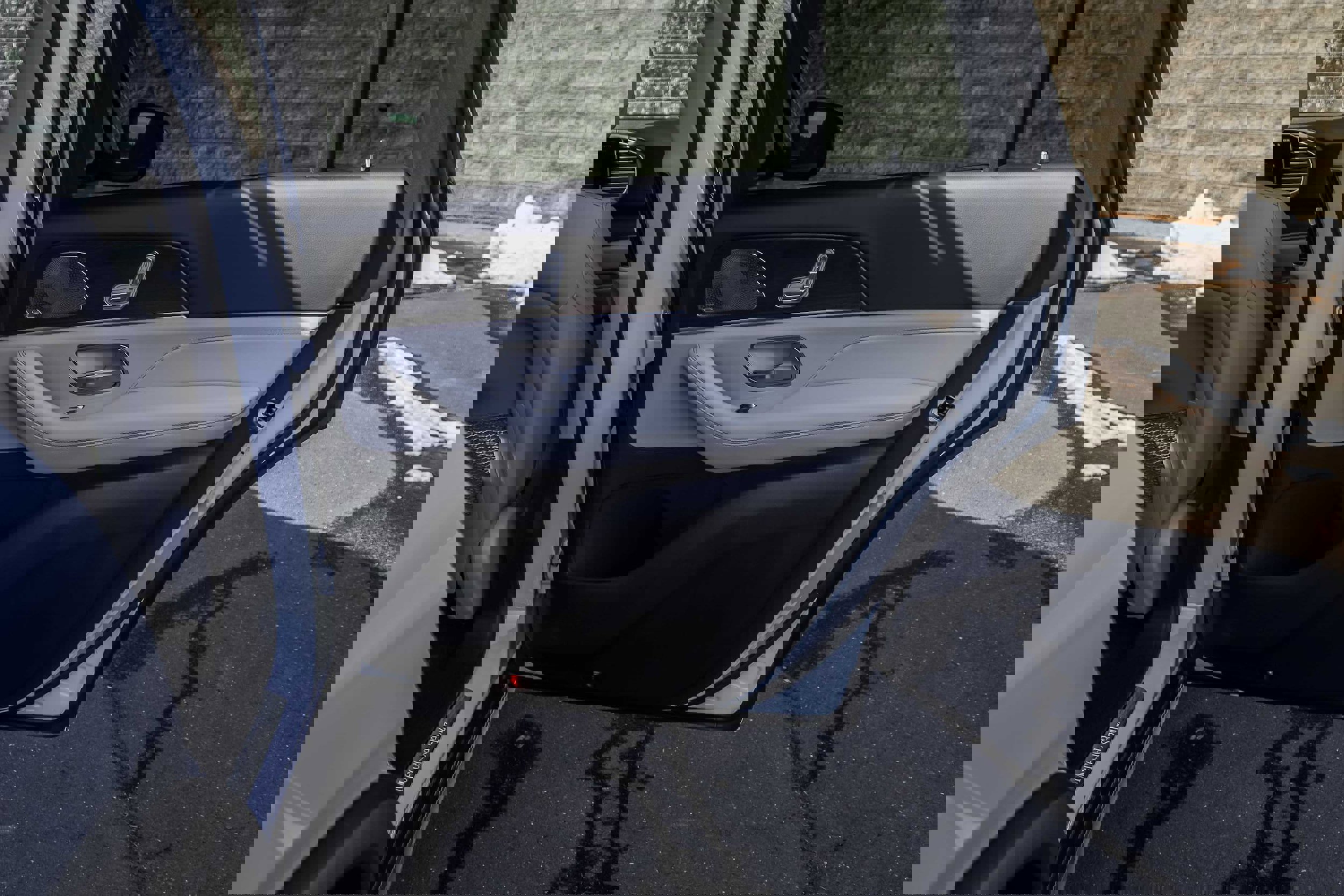 Used 2024 Mercedes-Benz GLS 450 4MATIC image 16