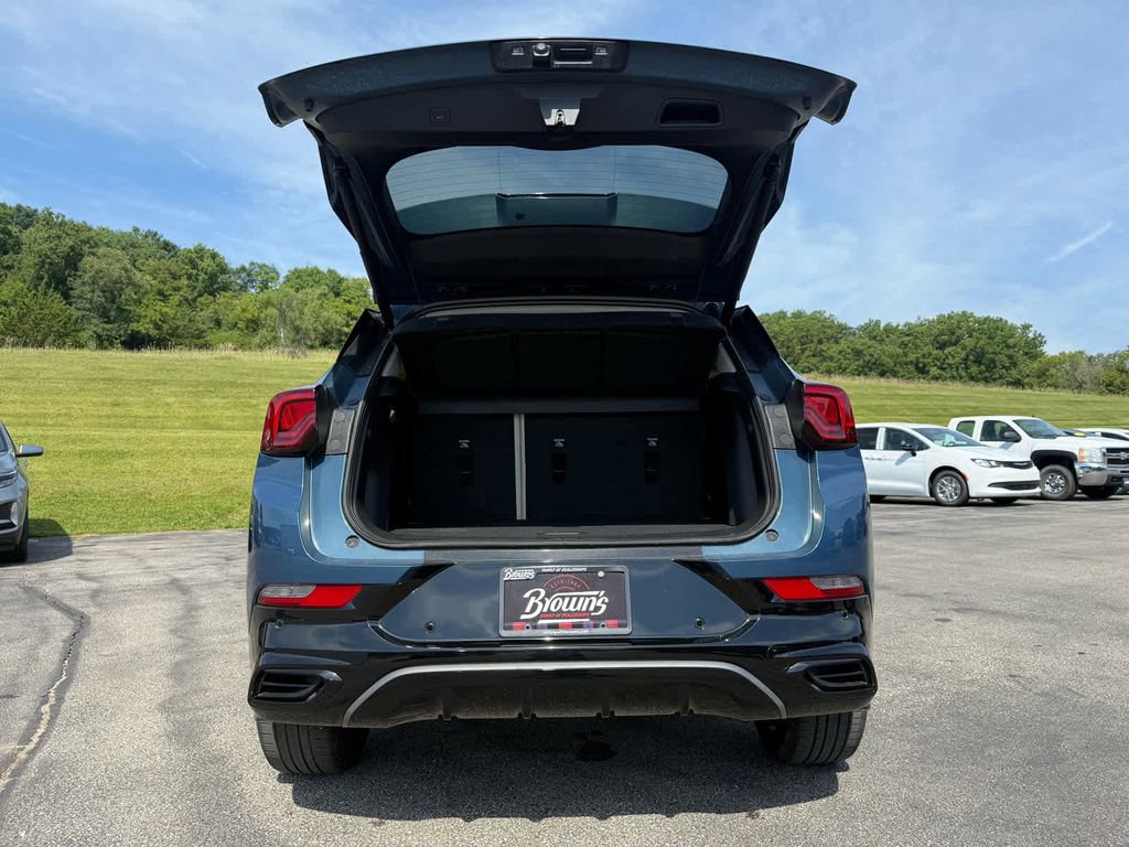 Used 2024 Buick Encore GX Sport Touring w/ Advanced Technology Package image 25