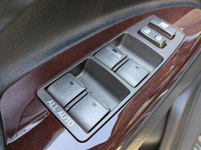 Used 2015 Lexus LX 570 4WD w/ Luxury Package image 11