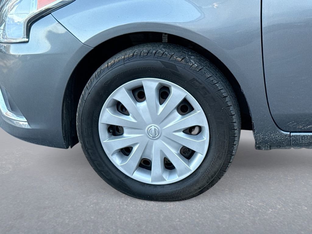 Used 2019 Nissan Versa S image 18
