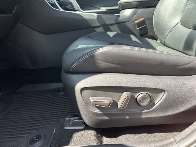 Used 2023 Toyota RAV4 Limited w/ Limited Grade Weather Package AWD/4WD image 31