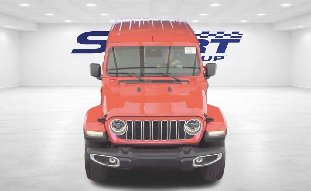 Used 2025 Jeep Wrangler Unlimited Sahara image 2