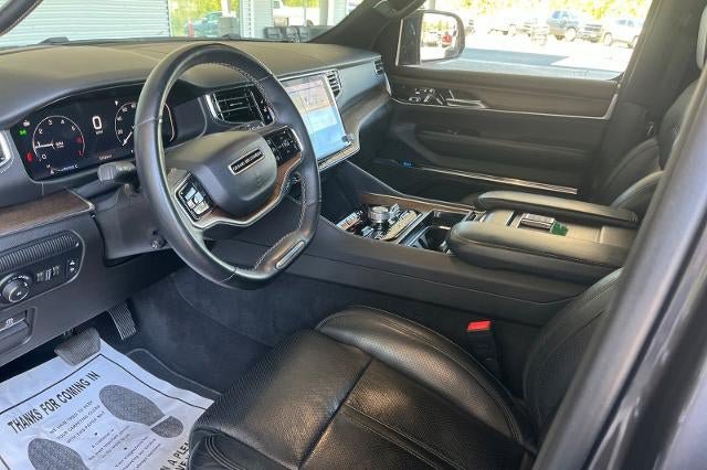 Used 2024 Jeep Grand Wagoneer L 4WD image 4