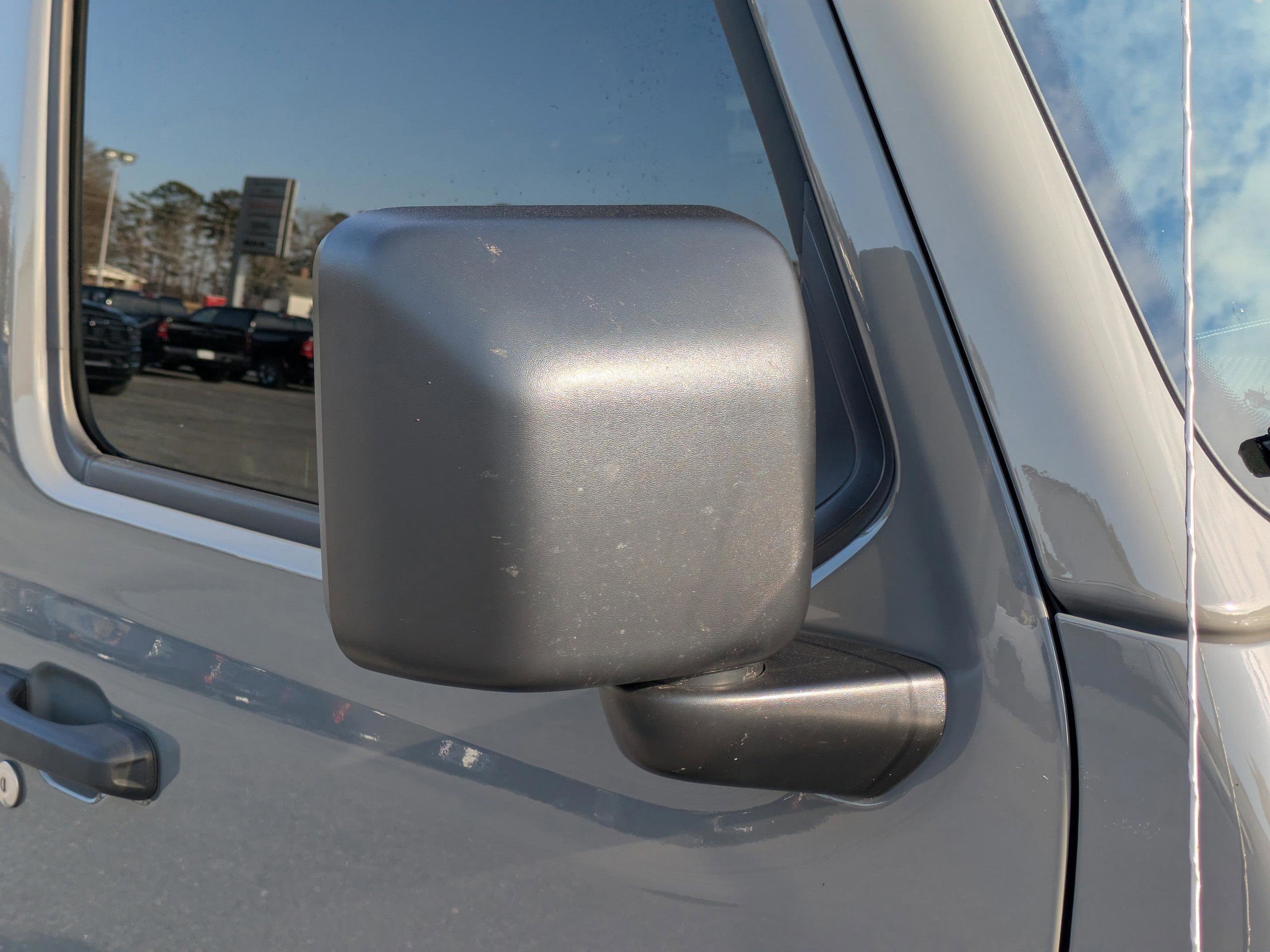 Used 2022 Jeep Wrangler Unlimited Sahara image 11