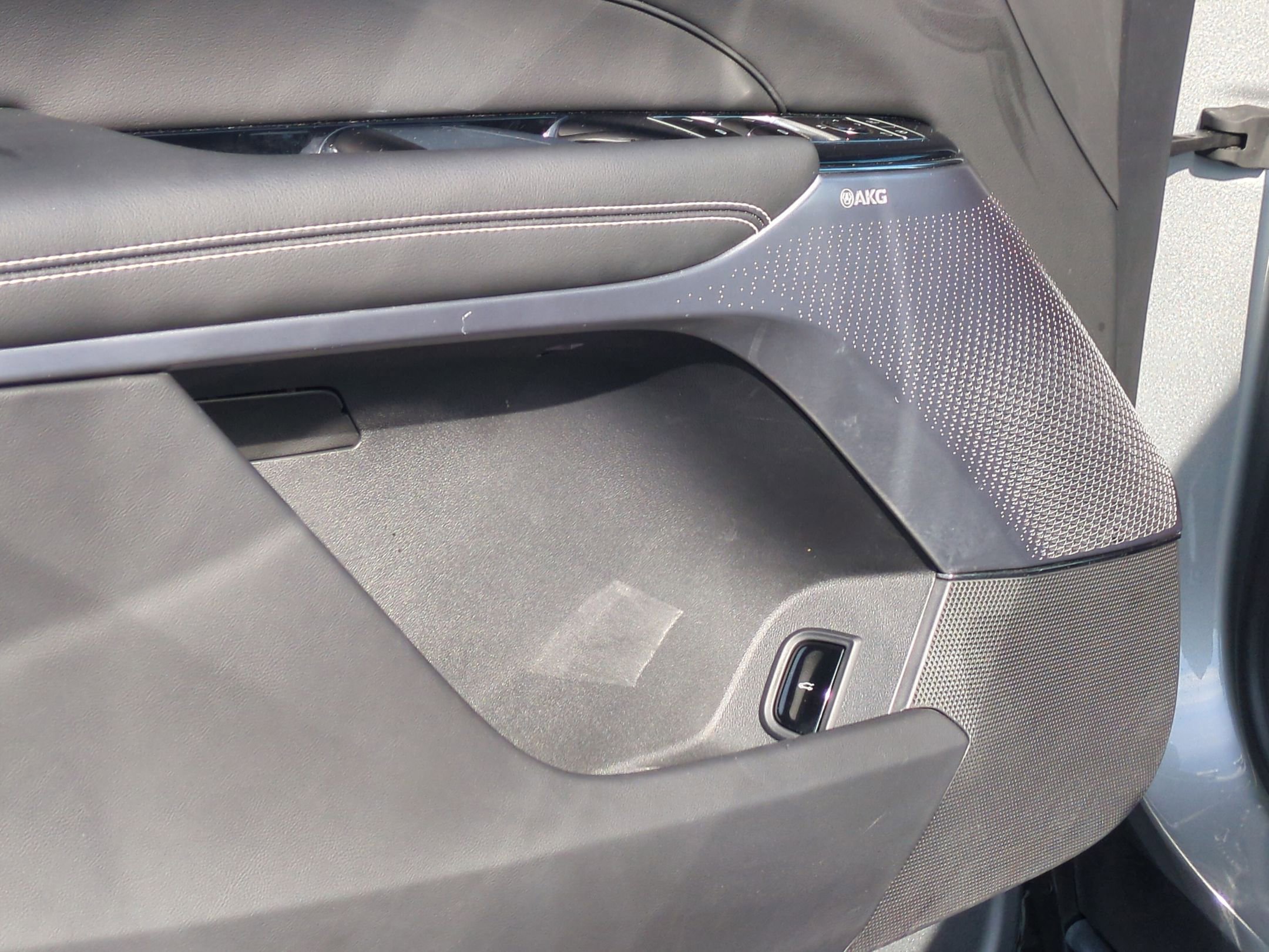 Certified 2024 Cadillac Lyriq Sport image 25