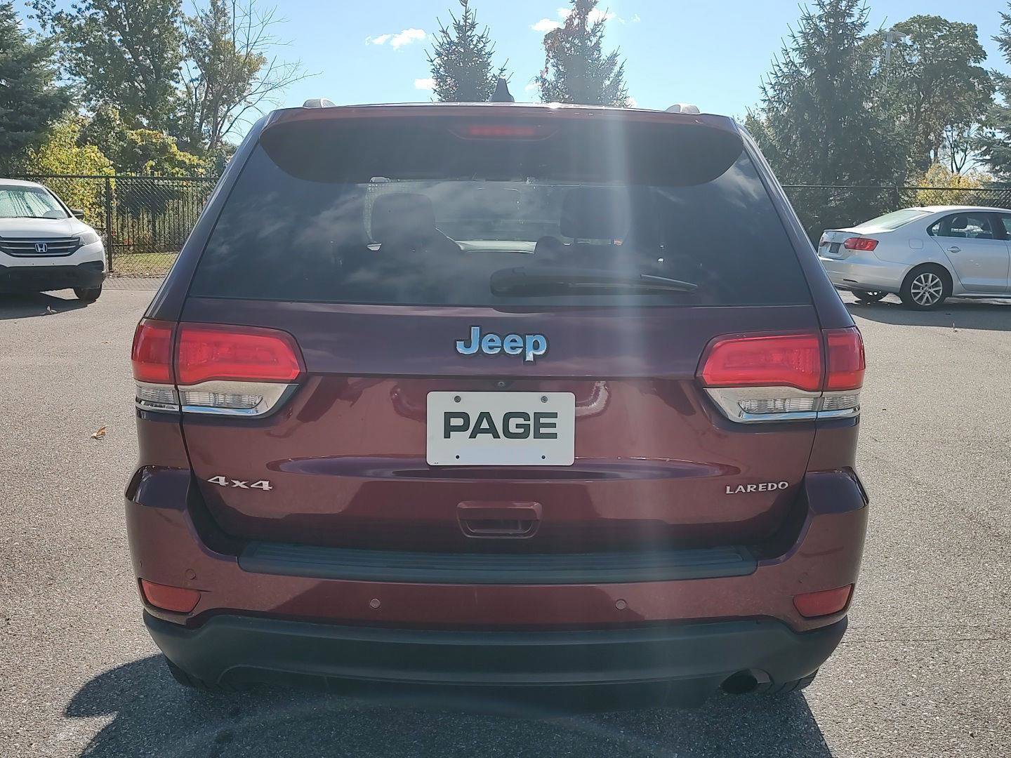 Used 2018 Jeep Grand Cherokee Laredo image 25