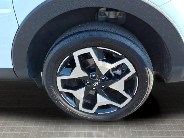 Used 2022 Hyundai Santa Cruz Limited AWD/4WD image 14