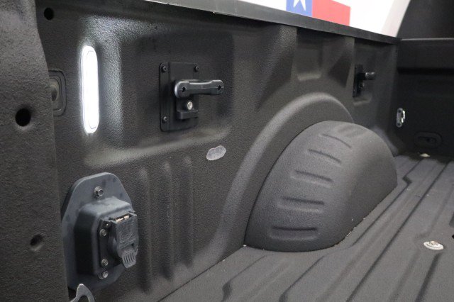 Used 2017 Ford F350 Lariat w/ Lariat Ultimate Package AWD/4WD image 30