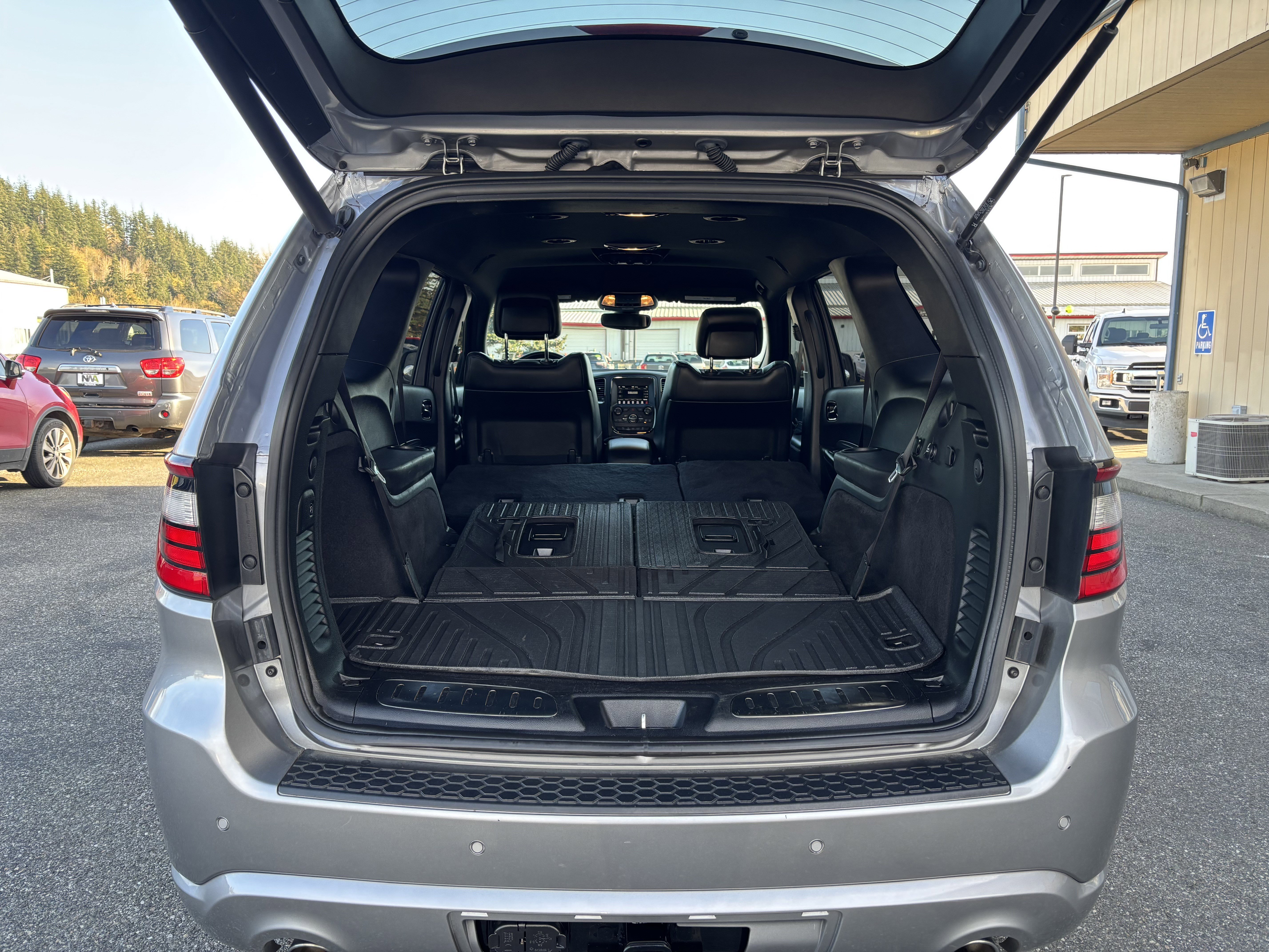 Used 2020 Dodge Durango GT image 30