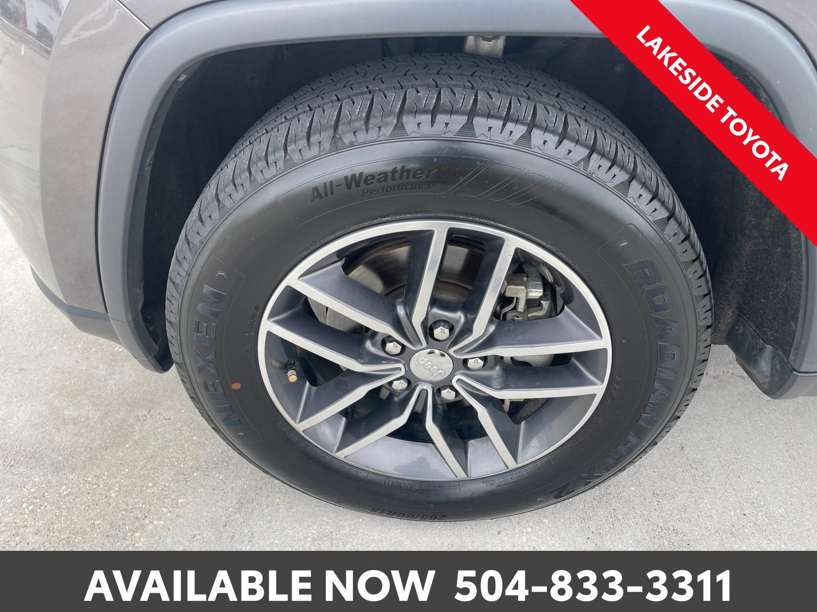 Used 2018 Jeep Grand Cherokee Limited image 11