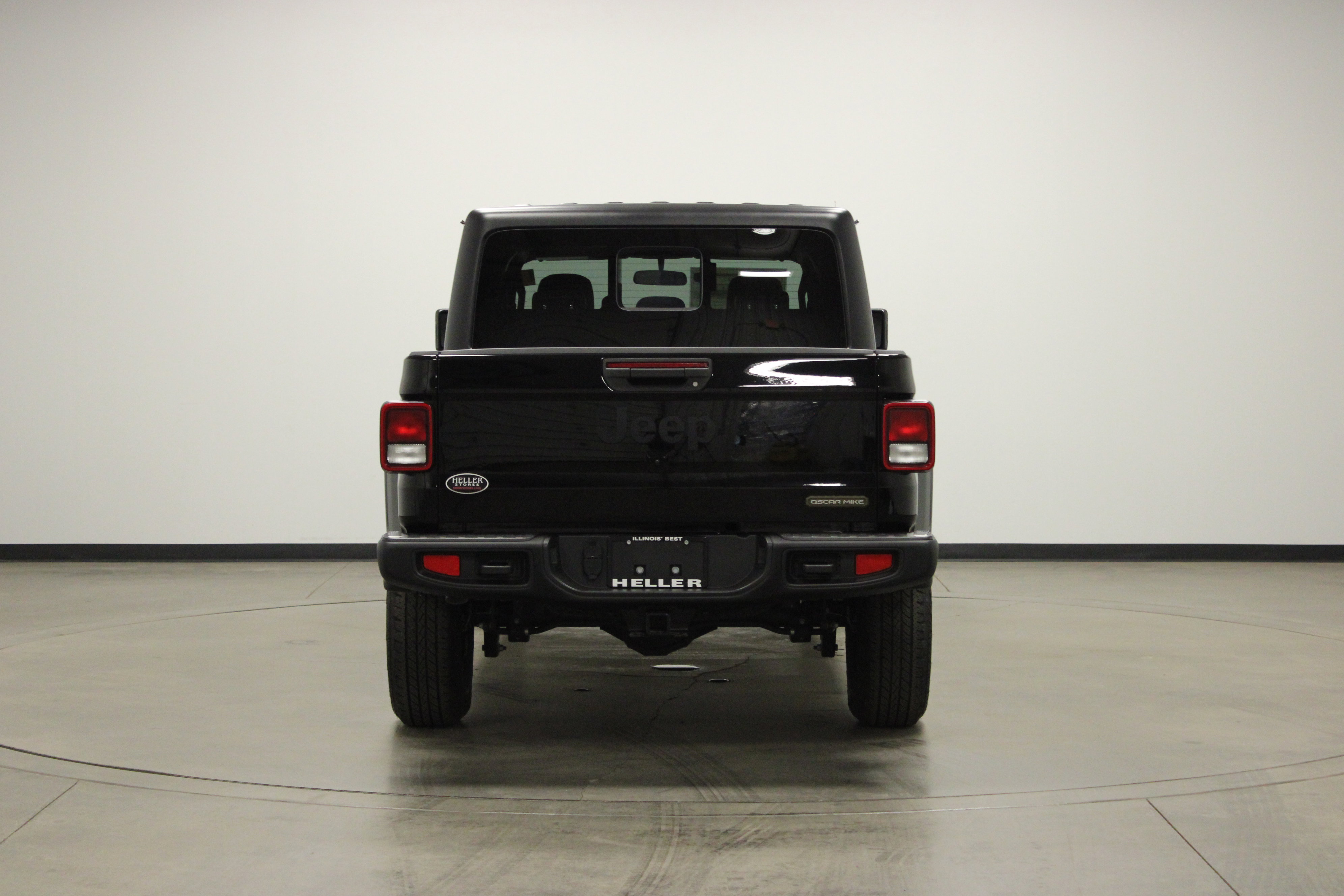 Used 2023 Jeep Gladiator Sport image 8