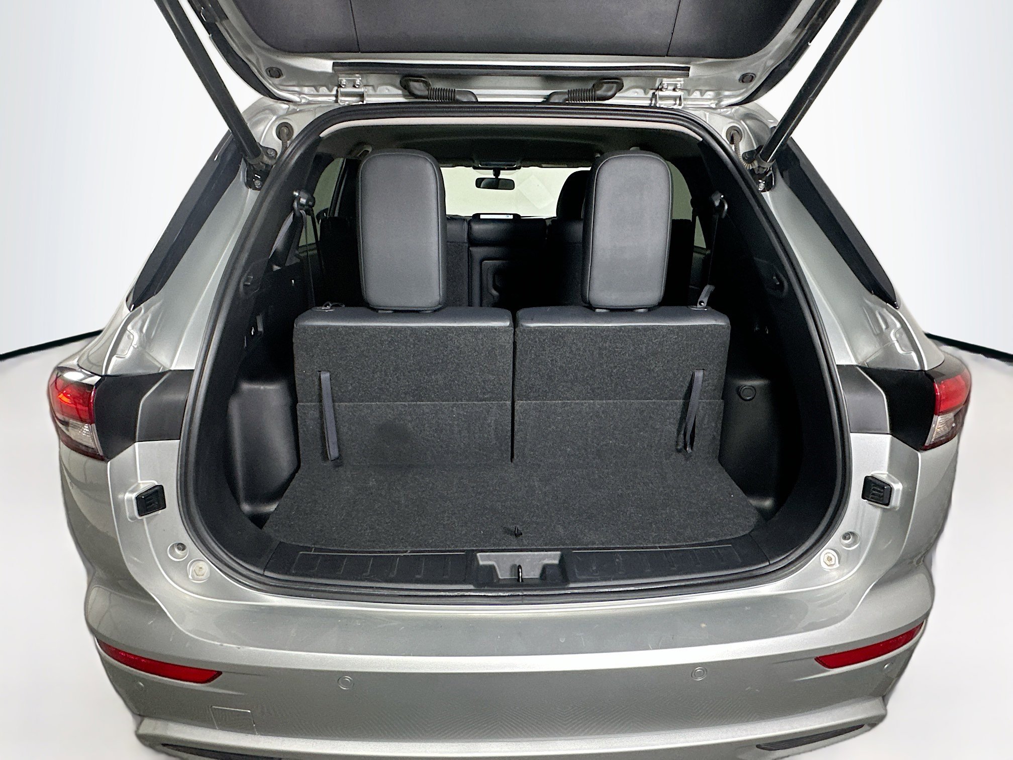 Used 2024 Mitsubishi Outlander SE image 28