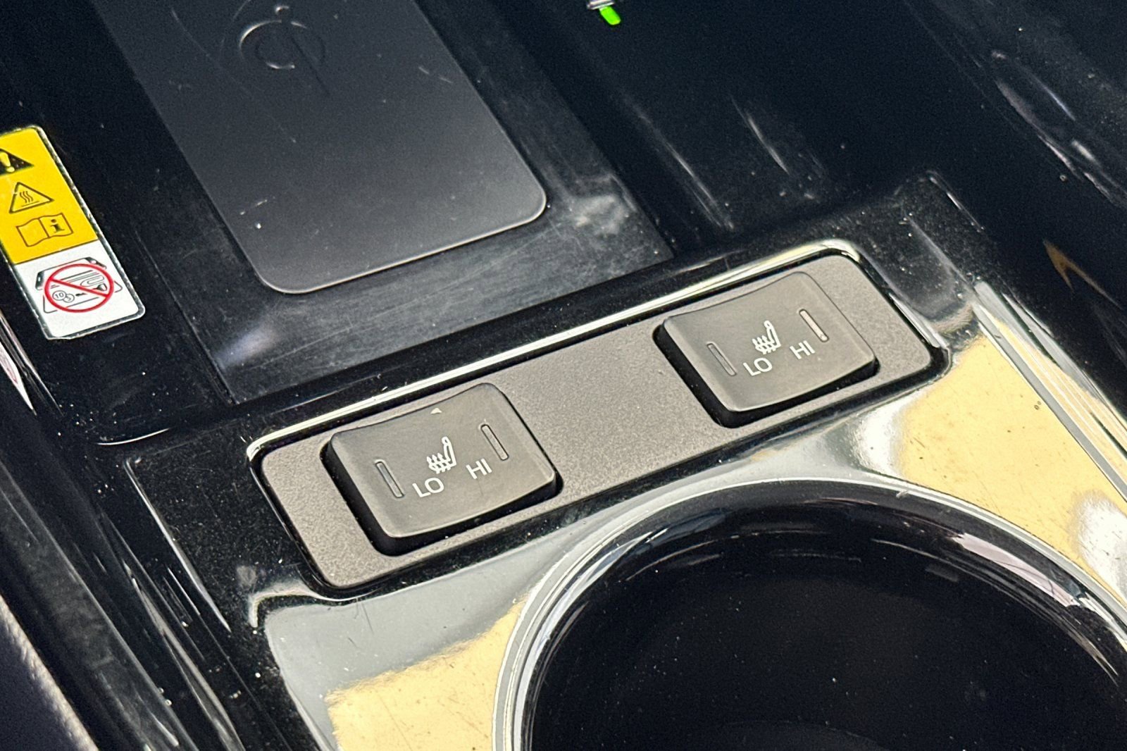 Used 2020 Toyota Prius Prime XLE image 21