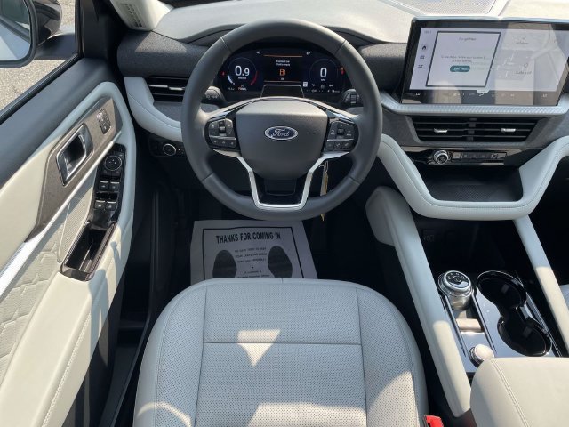 New 2026 Ford Explorer Platinum w/ LUX Leather Package AWD/4WD image 15