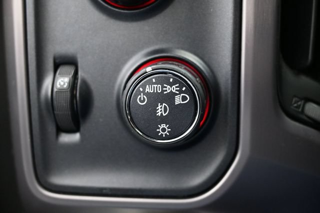 Used 2015 GMC Sierra 1500 SLT w/ All-Terrain Package AWD/4WD image 23