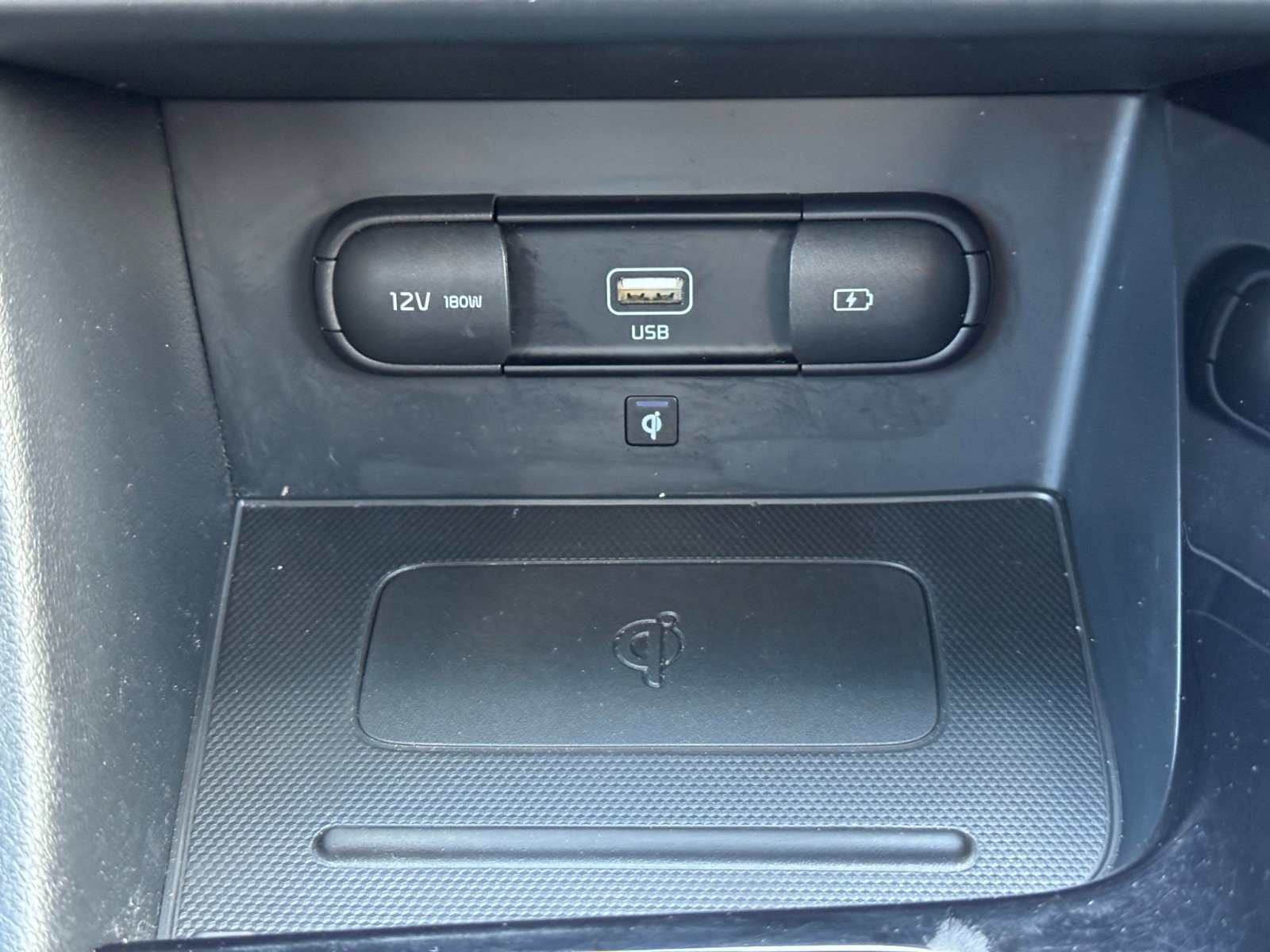 Used 2020 Kia Niro EX Premium FWD image 29