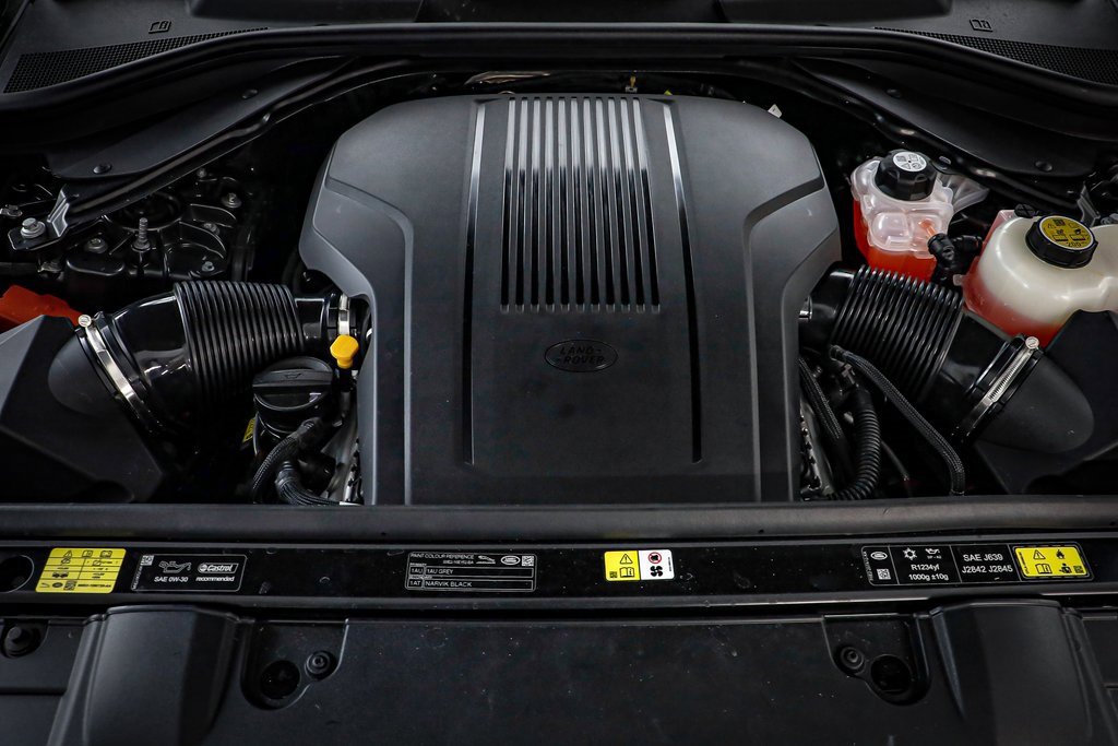 New 2025 Land Rover Range Rover SE image 25