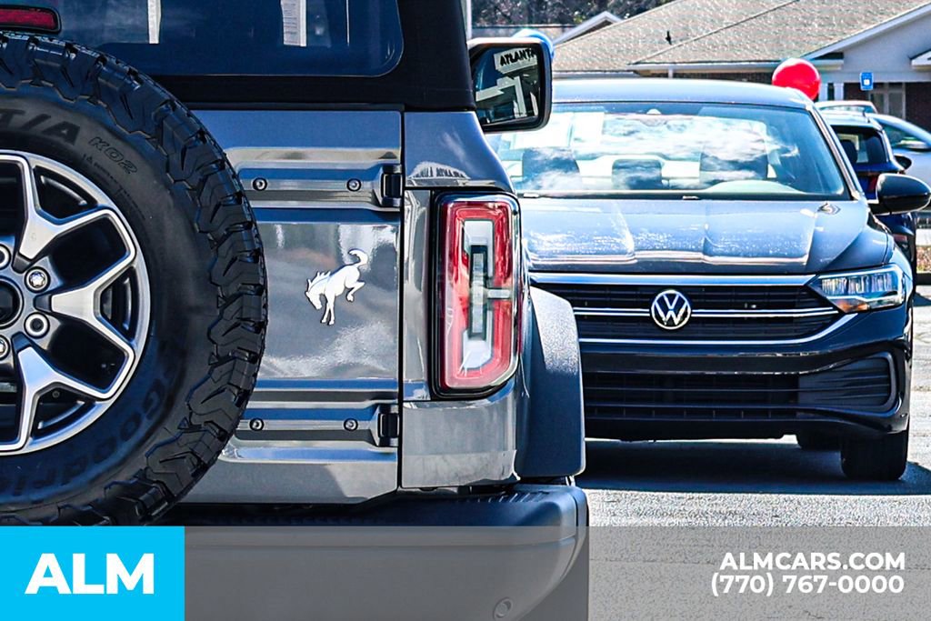 Used 2025 Ford Bronco Badlands image 14