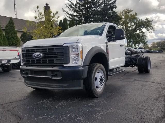 New 2025 Ford F550 2WD Regular Cab Super Duty image 6