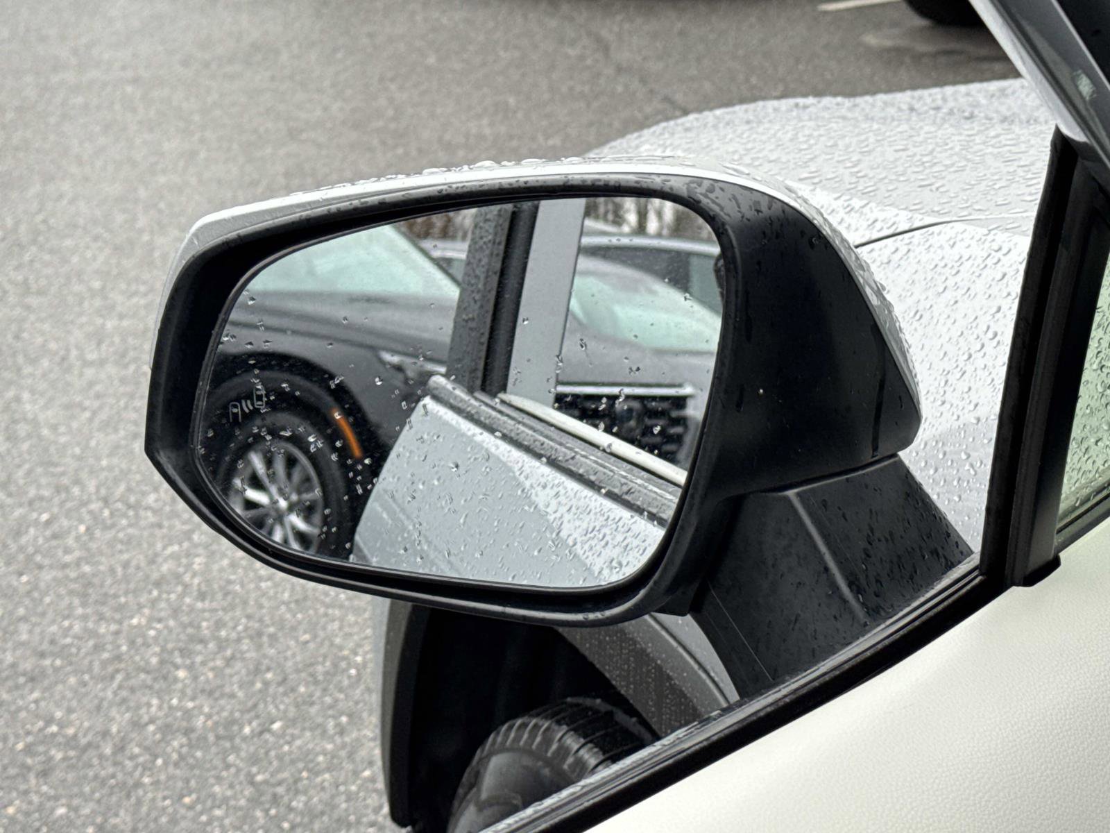 Used 2023 Toyota RAV4 XLE Premium image 19