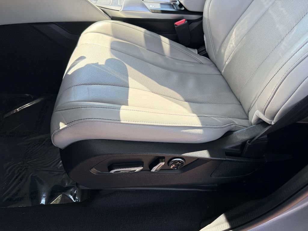 Certified 2023 Acura MDX w/ Technology Package AWD/4WD image 15