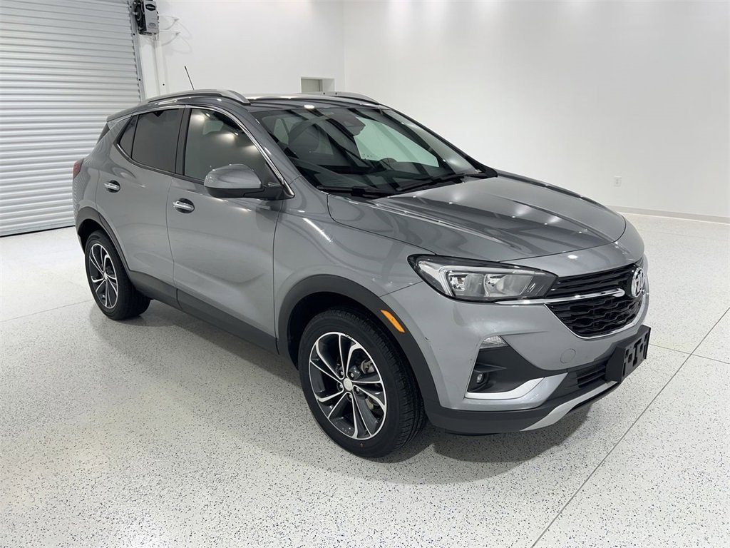 Used 2023 Buick Encore GX Select w/ Safety Package II image 2