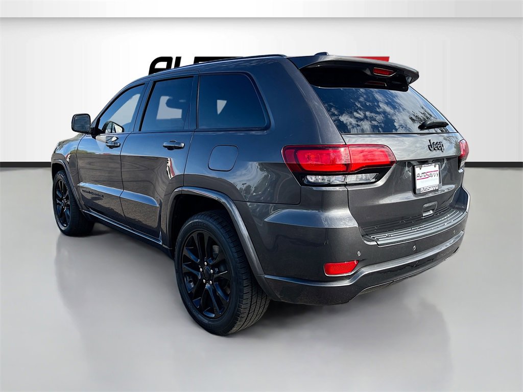Used 2020 Jeep Grand Cherokee Altitude image 5