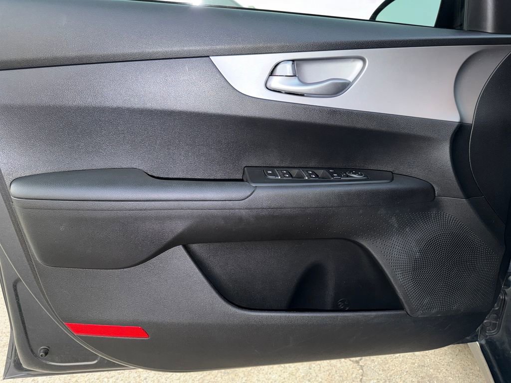 Used 2023 Kia Forte LXS image 14