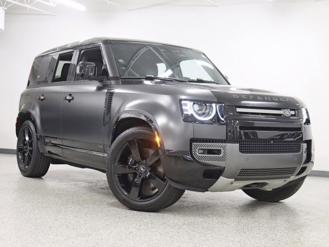 Used 2023 Land Rover Defender 110 V8 AWD/4WD image 6