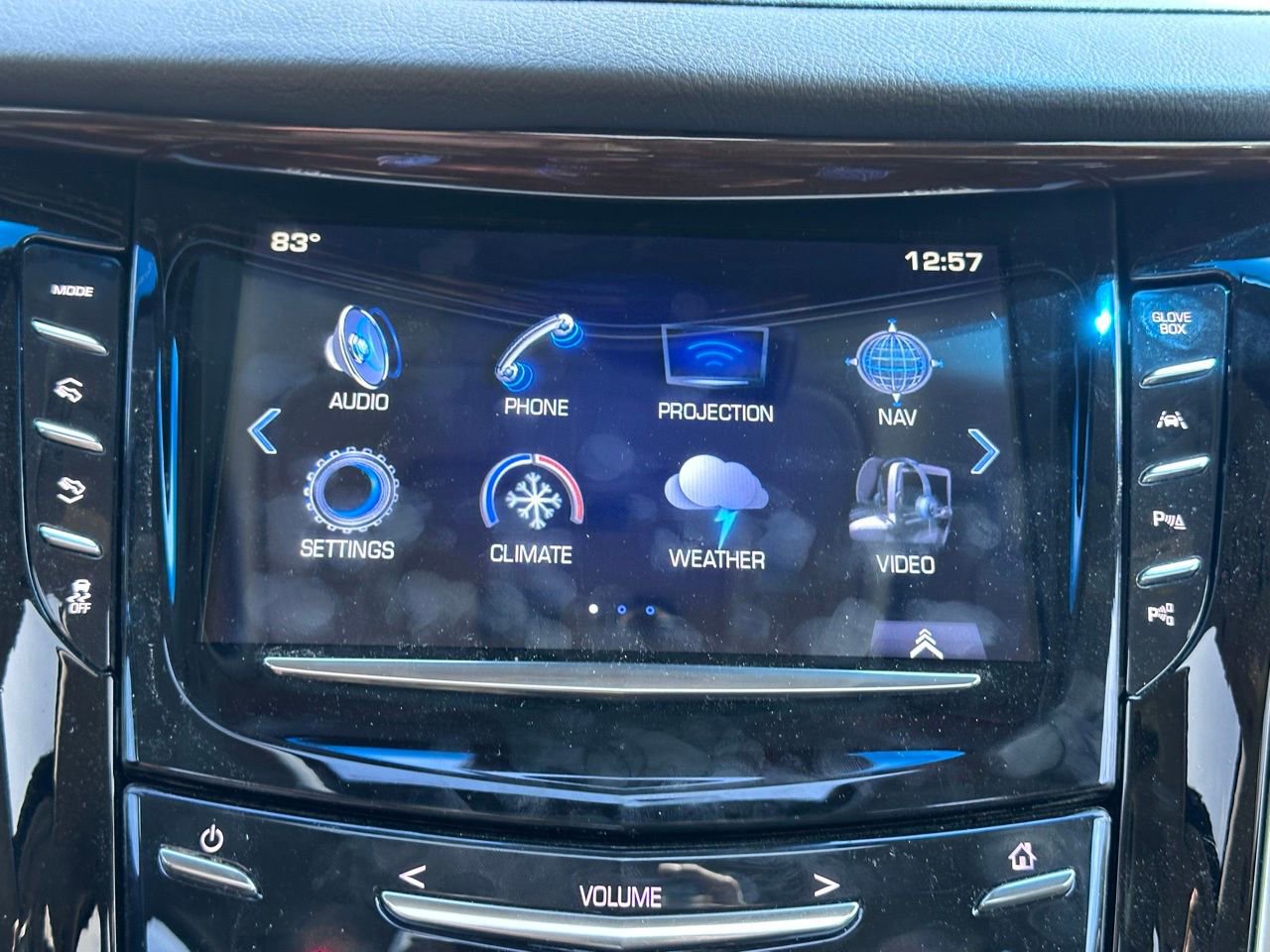 Used 2020 Cadillac Escalade Luxury w/ Escalade Sport Edition image 38