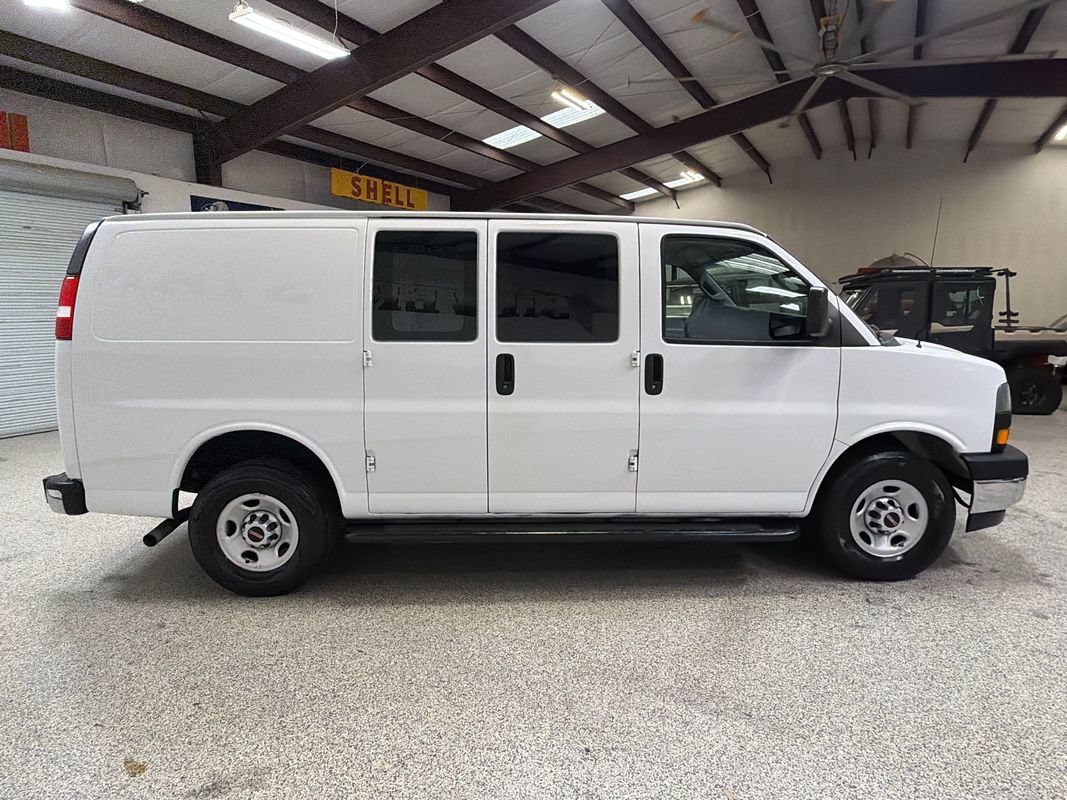 Used 2020 GMC Savana 2500 w/ Driver Convenience Package RWD image 9
