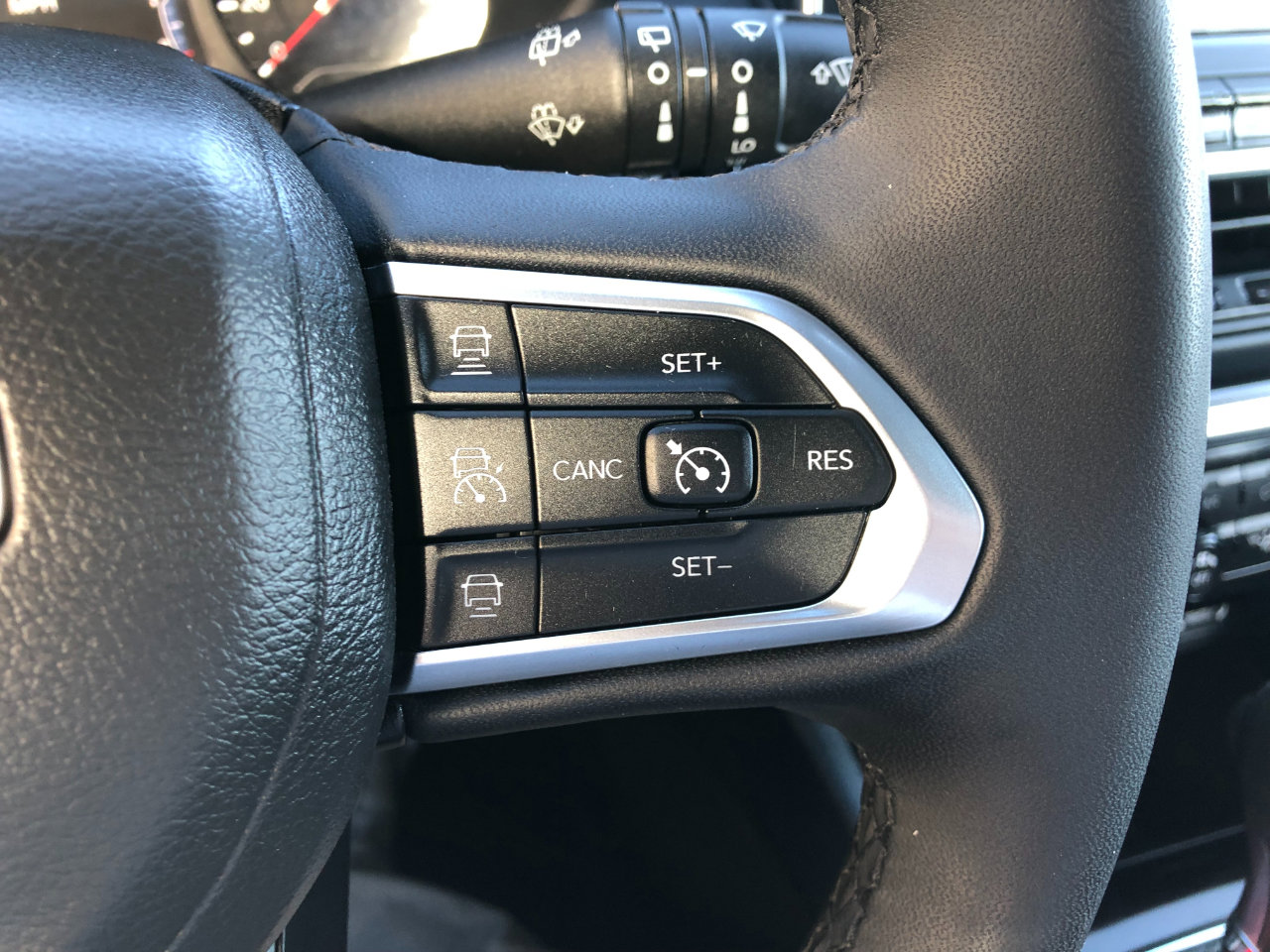 Used 2023 Jeep Compass Limited image 14