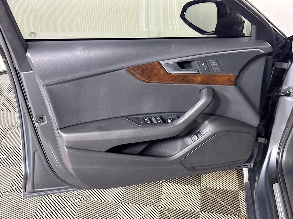 Used 2019 Audi A4 2.0T Premium w/ Convenience Package AWD/4WD image 10