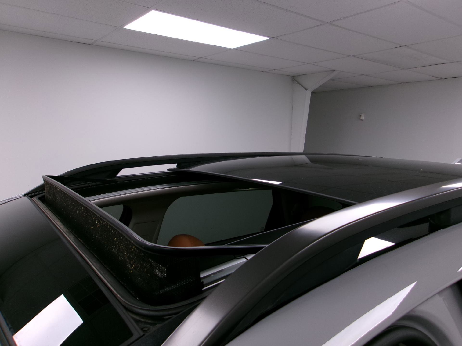 Used 2022 Kia Sorento SX Prestige w/ Rust Color Package image 4