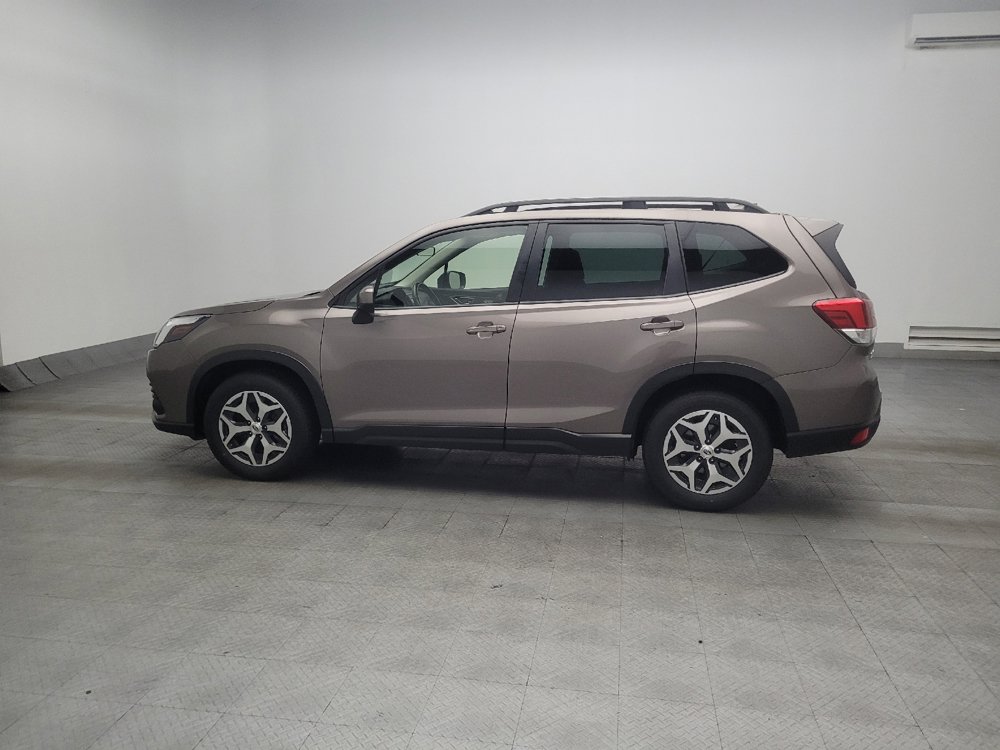 Used 2022 Subaru Forester Premium AWD/4WD image 3