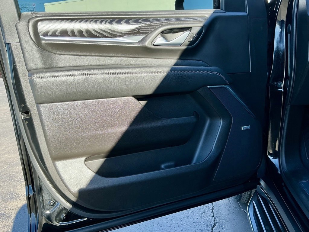 Used 2021 GMC Yukon XL Denali image 43