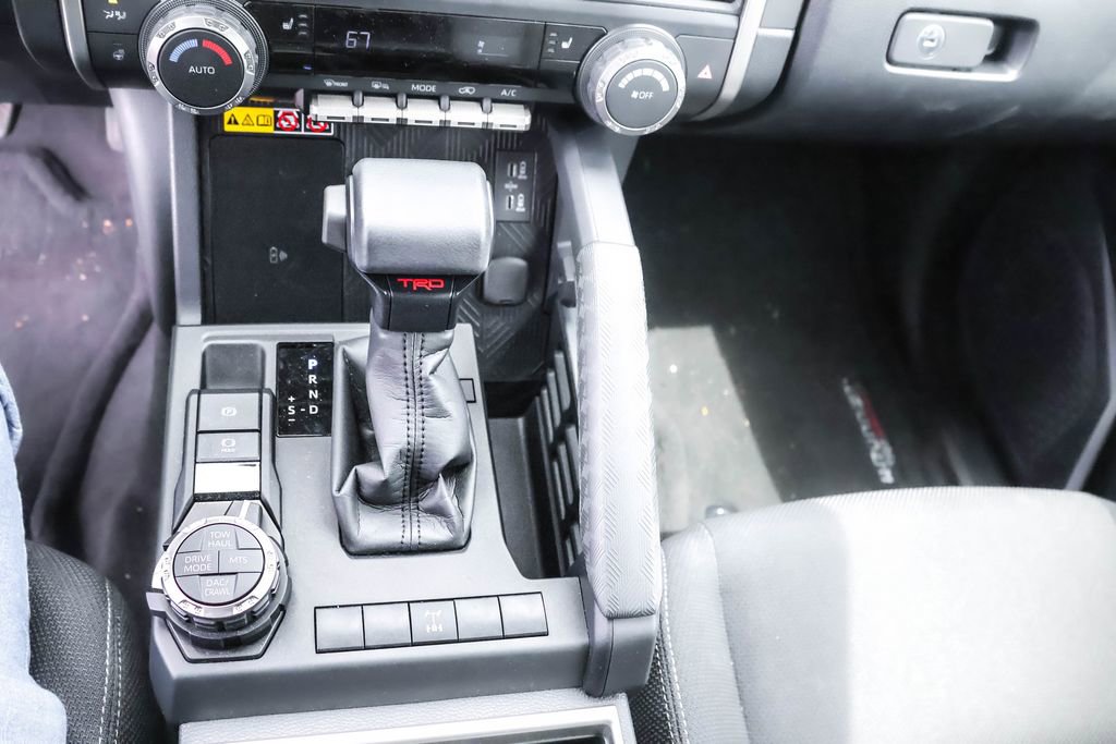 Used 2025 Toyota 4Runner TRD Off-Road AWD/4WD image 23