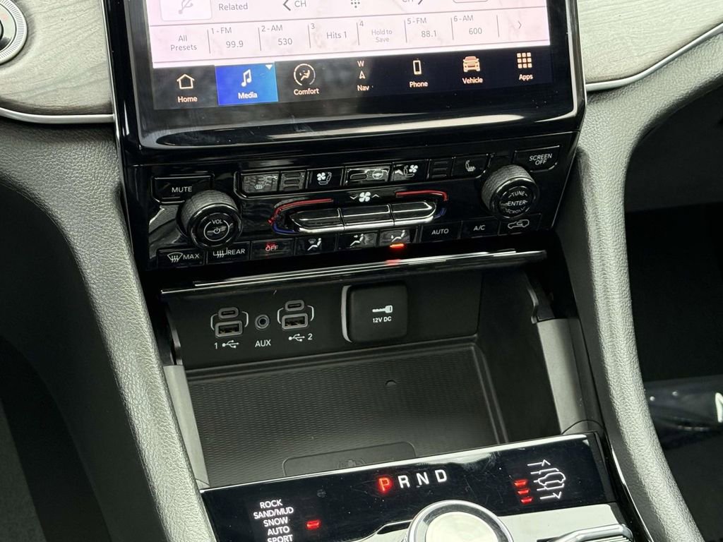 Used 2023 Jeep Grand Cherokee L Overland w/ Luxury Tech Group IV image 17