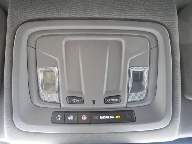 Used 2025 Chevrolet Silverado 1500 LT image 20