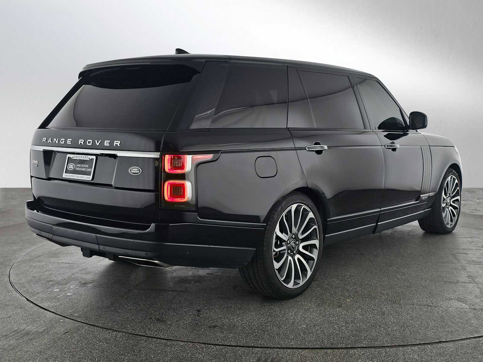 Used 2021 Land Rover Range Rover Long Wheelbase Autobiography image 5