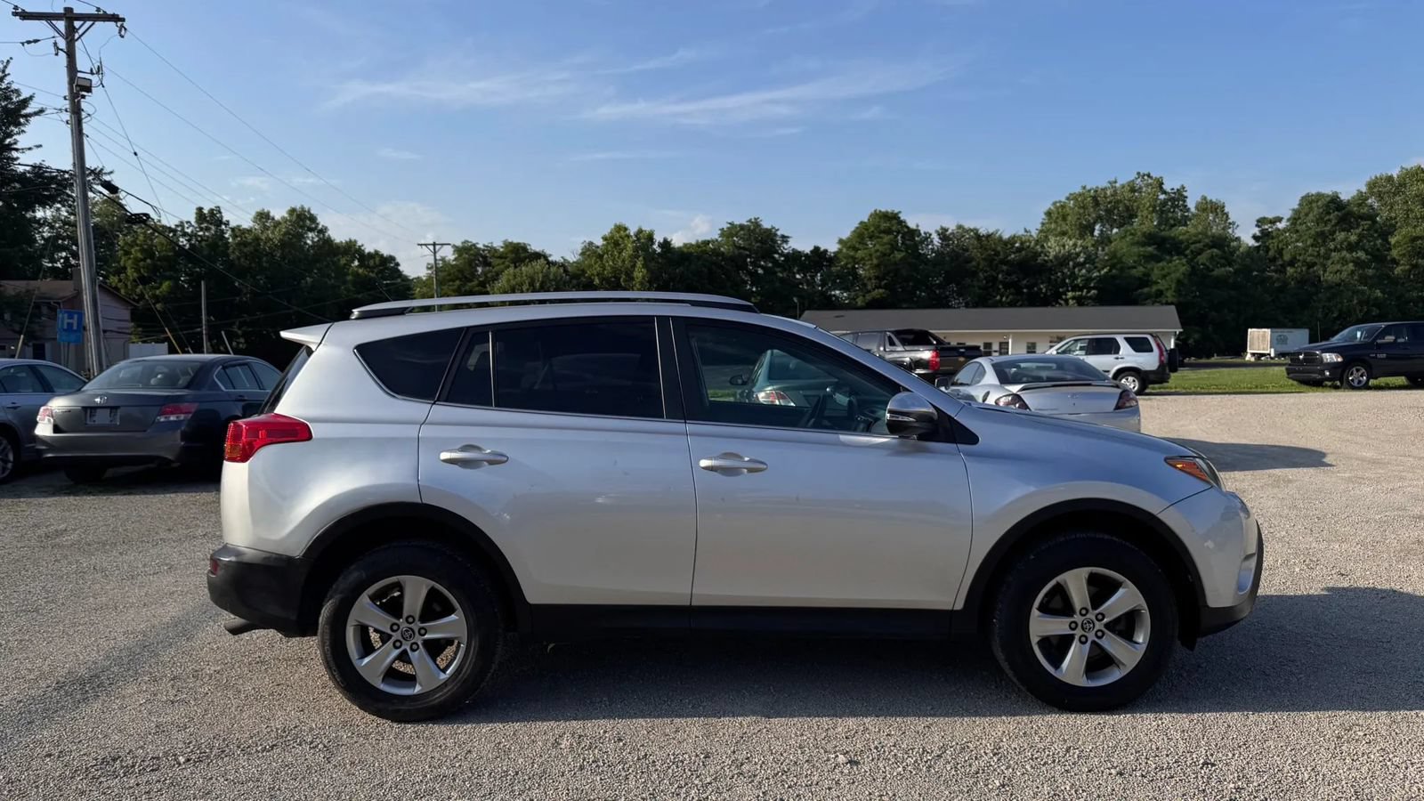 Used 2015 Toyota RAV4 XLE FWD image 6