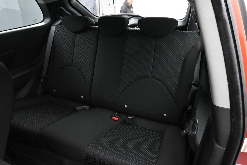 Used 2010 Hyundai Accent GS FWD image 12