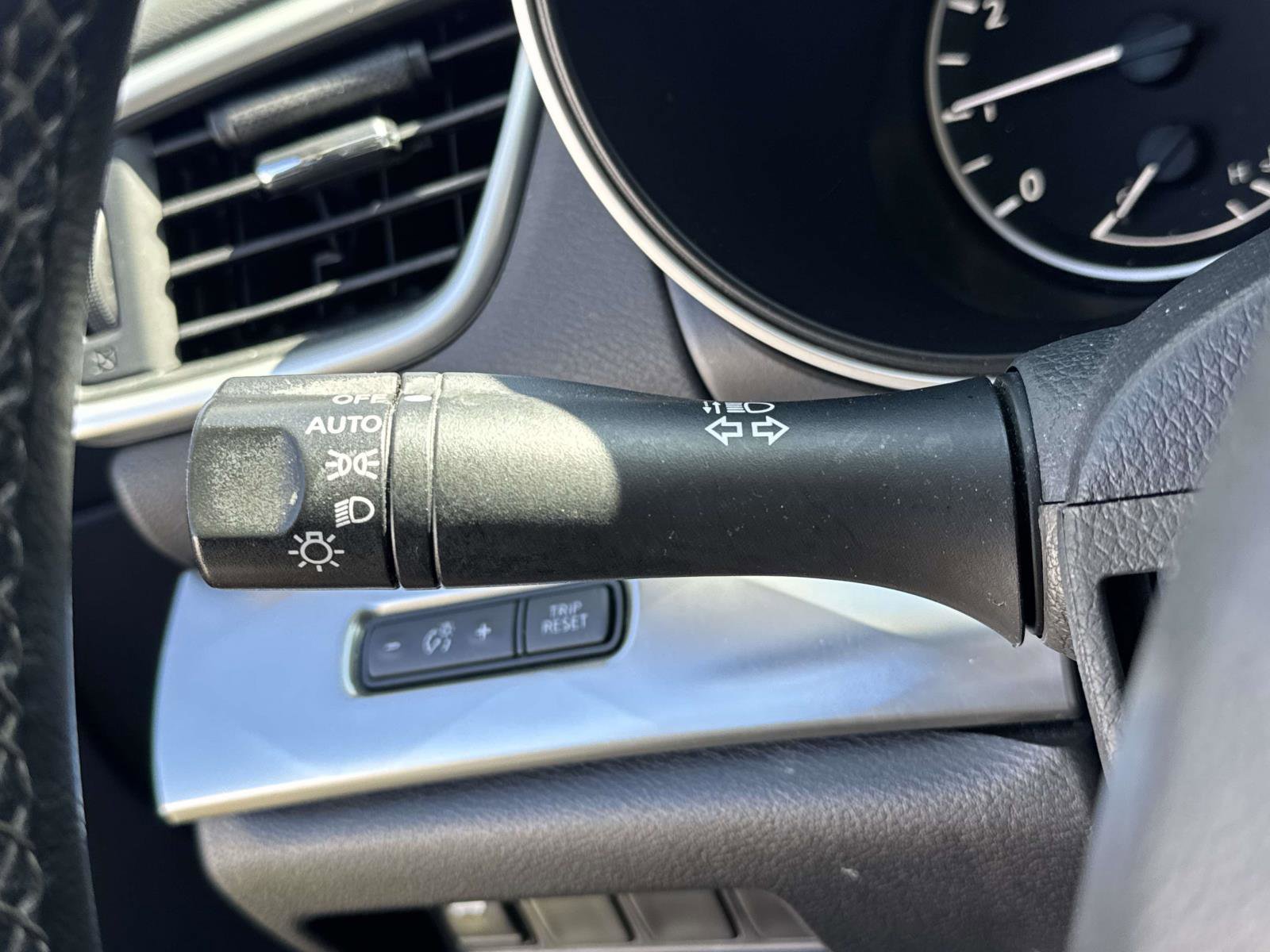 Used 2020 Nissan Maxima 3.5 SV w/ Floor Mat Group FWD image 18