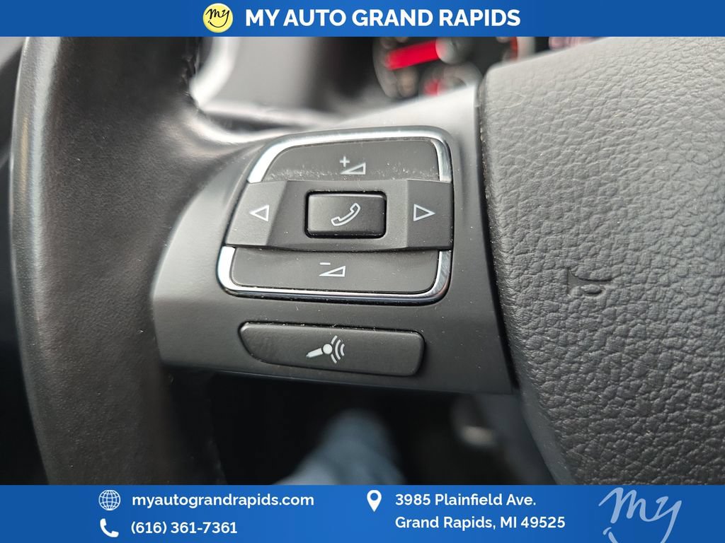 Used 2013 Volkswagen Tiguan S FWD image 16