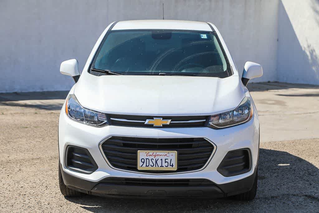 Used 2020 Chevrolet Trax LS w/ LPO, Protection Package FWD image 2