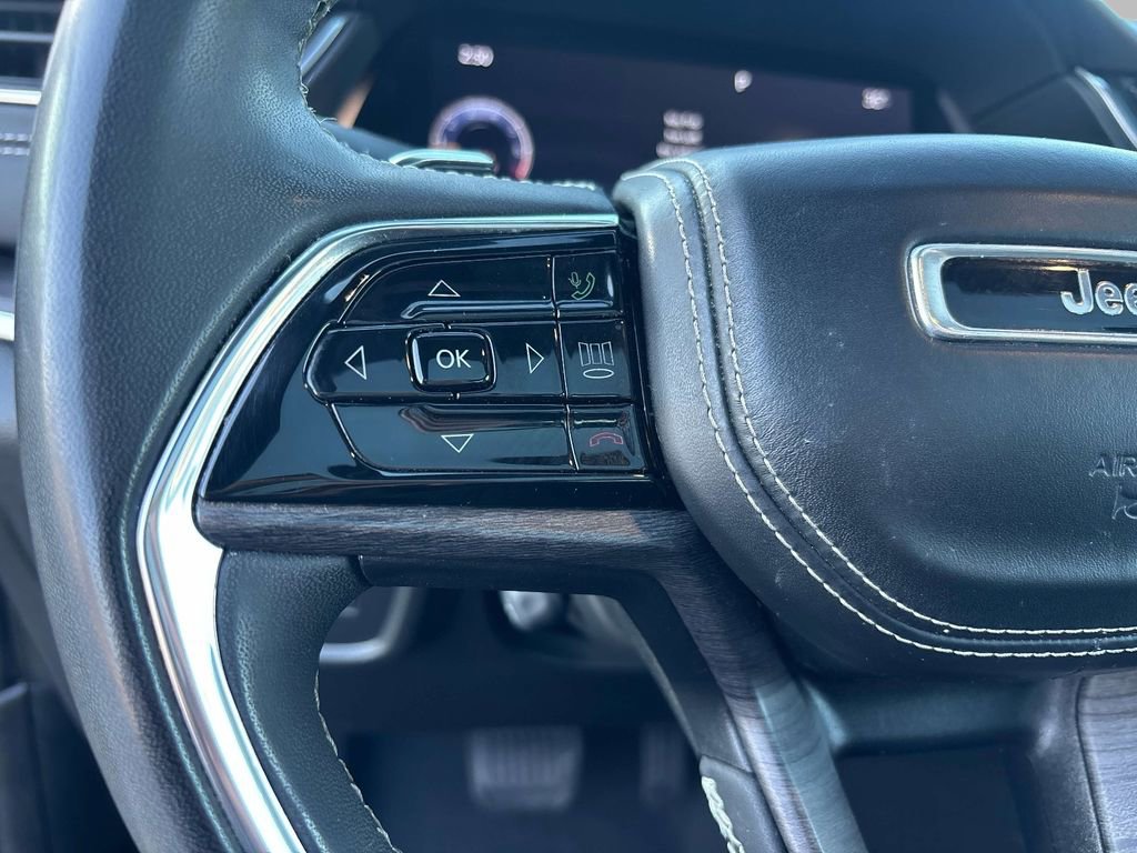 Certified 2023 Jeep Grand Cherokee Overland image 19