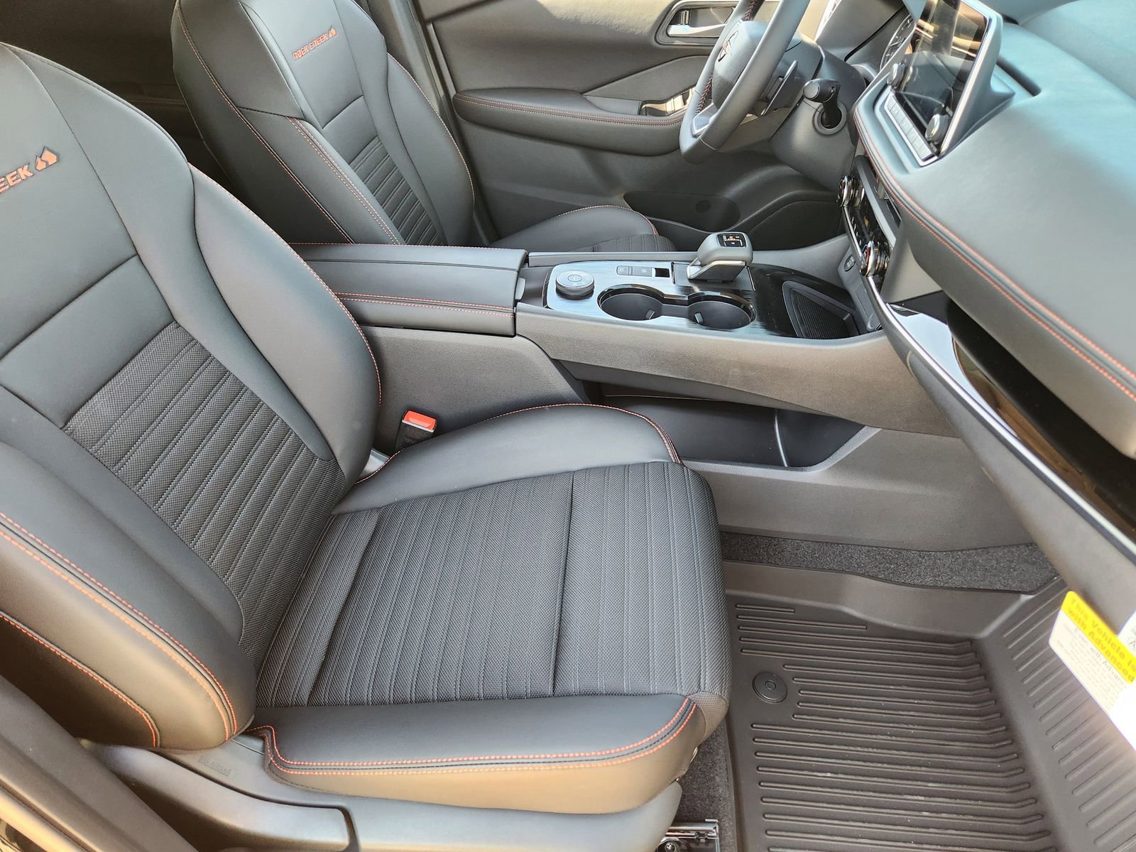 New 2026 Nissan Rogue SV image 14