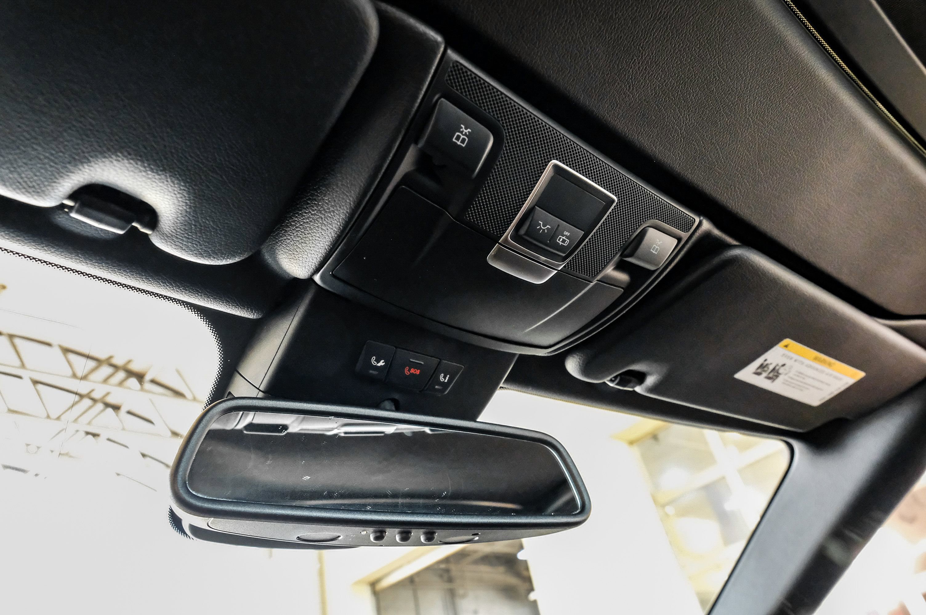 Used 2016 Mercedes-Benz SL 400 image 32