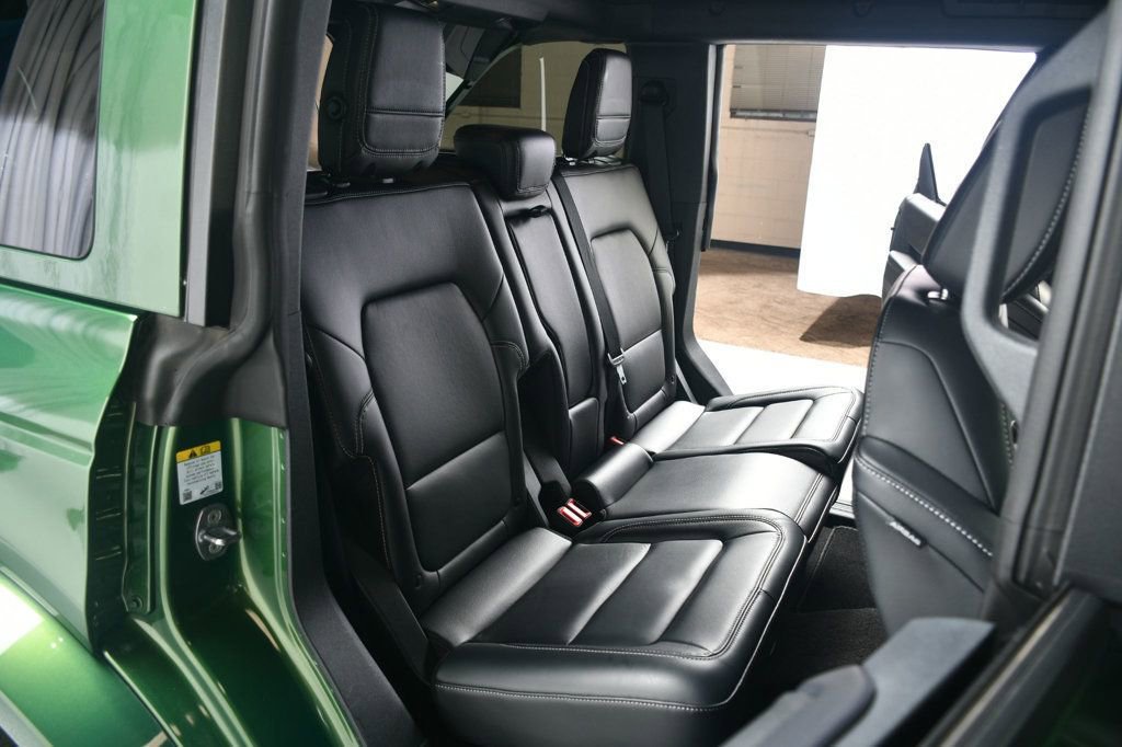 Used 2025 Ford Bronco Outer Banks AWD/4WD image 38